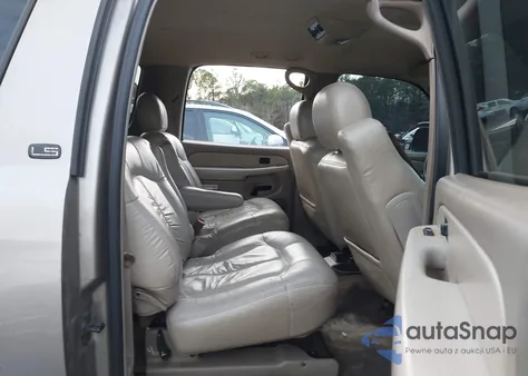 2002 Chevrolet Suburban 1500 Ls z USA, uszkodzony, nr VIN 1GNEC16Z12J132858